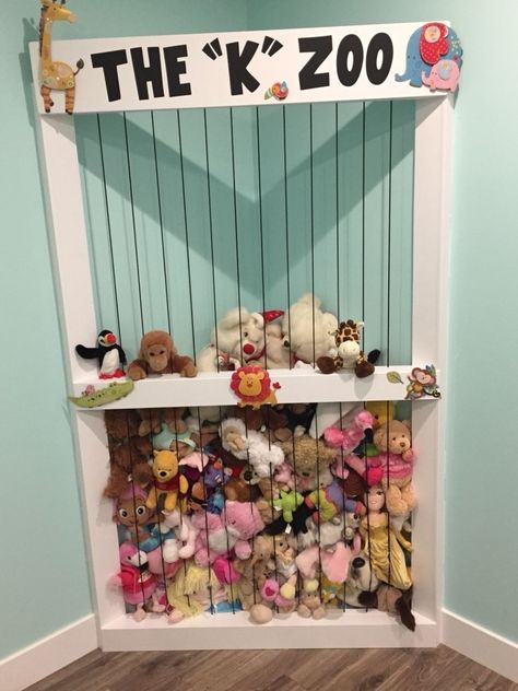 Stuffy zoo, play room, bungee cord, cricut, vinyl, toy ... #bedroomideas #bedroom Toy Room Organization, Room Organizer, Girls Playroom, Playroom Organization, Diy Nursery, Kids Room Organization, Stuffed Animal Storage, Toy Rooms, Organization Kids