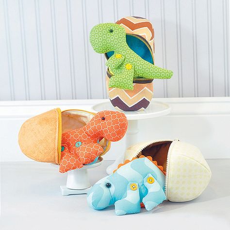 Giraffe Sewing Pattern, Eggs For Baby, Dinosaur Egg, Easy Baby Blanket, Toy Animals, Baby Dinosaur, Sewing Stuffed Animals, Beginner Sewing Projects Easy, Sewing Projects For Kids