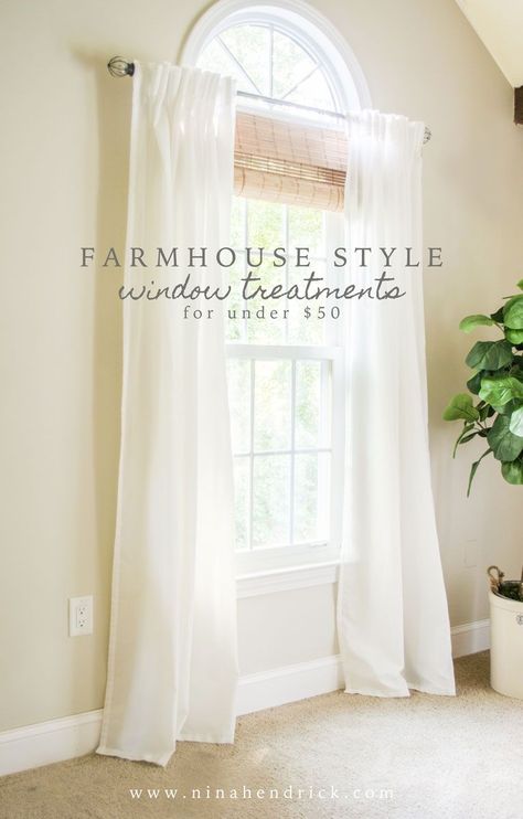 Stylish Budget Window Treatments | Get the look of farmhouse window treatments for under $50! Farmhouse Style Window Treatments, Farmhouse Style Curtains, Farmhouse Window Treatments, Hiasan Bilik Tidur, Farmhouse Window, Window Treatments Living Room, Window Treatments Bedroom, Farmhouse Windows, Kitchen Window Treatments