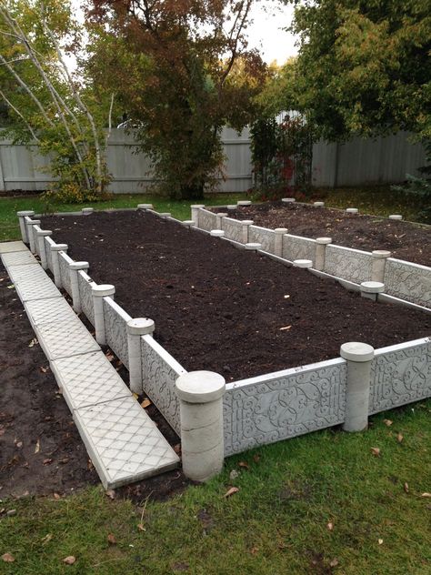 Raised Concrete Garden Bed Masonry Raised Garden Beds, Garden Bed On Concrete, Raised Bed Garden Design, Cement Garden, Building A Raised Garden, Diy Raised Garden, Raised Garden Beds Diy, Victorian Garden, Raised Planter