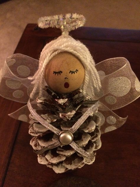 Pine Cone Angel Ornament, Pine Cone Angels, Pinecone Ornaments Diy, Angel Ornaments To Make, Pinecone Angels, Cone Angel, Pinecone Christmas Ornaments, Angel Ornaments Diy, Diy Angel Ornaments