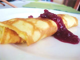 Swedish Pancakes (IHOP Copycat Recipe) Ihop Crepes Recipe, Ihop Pancake Recipe Copycat, Pancakes Ihop, I Hop Pancake Recipe, Blintzes Recipe, Berry Crepes, Ihop Pancakes, Cooking For Dummies, Swedish Pancakes