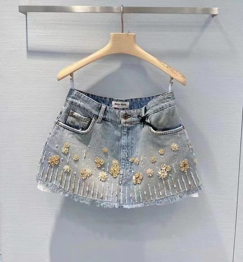 Miu Miu Denim Skirt, Miu Miu Jeans, Miumiu Dress, Diy Denim Jacket, Hi Fashion, Career Fashion, Denim Diy, Girly Accessories, Jeans Diy