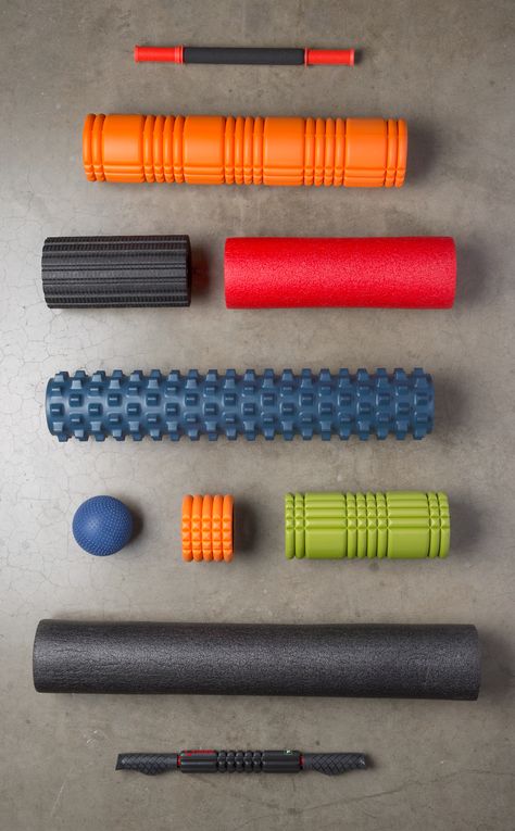 Foam rollers let you to do your own deep-tissue massage, also known as “self-administered myofascial release” (SMR). The process lets you use your own body weight, precisely controlled, to help stimulate and relax your muscles.  We'll help you pick the perfect foam roller for your needs. Click for our expert advice. Foam Roller Exercises, Muscle Roller, Foam Rollers, Sup Yoga, Foam Rolling, Myofascial Release, Yoga Iyengar, Massage Benefits, Creative Lifestyle