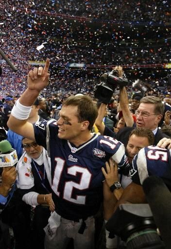 2001: Patriots shock NFL, beat Rams for first Super Bowl title American Football Quotes, Patriots Superbowl, February 3rd, England Sports, Nfl Patriots, New England Patriots Football, Patriots Fans, Boston Strong, Patriots Football