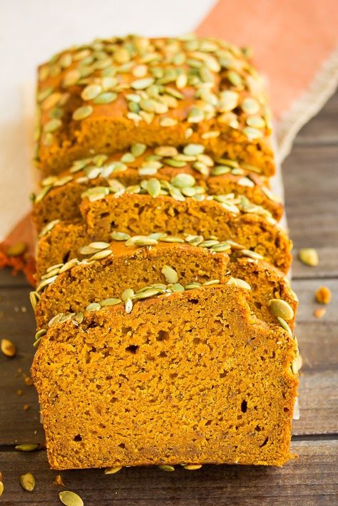 The Best Vegan Pumpkin Bread - Nora Cooks Bread Thanksgiving, Pumpkin Bread Starbucks Copycat, Vegan Pumpkin Cookies, Nora Cooks, Starbucks Pumpkin Bread, Vegan Pumpkin Bread, Pumpkin Bread Pudding, Vegan Pumpkin Recipes, Fall Vegan Recipes