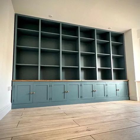 Floor To Ceiling Bookshelves, Elegant Home Office, Home Library Rooms, Built In Shelves Living Room, Home Office Library, Wall Shelving Units, Office Library, Library Room, Library Wall