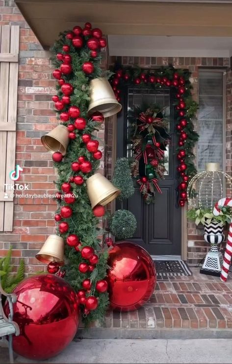 Holiday Baubles, League City Texas, Home Alone Christmas, Christmas Dreaming, Elegant Christmas Trees, Christmas Themes Decorations, Christmas Yard Decorations, Christmas Porch Decor, Christmas Decorations Diy Outdoor