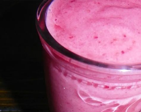 Magic Bullet Smoothie Recipe - Food.com Magic Bullet Smoothie Recipes, Magic Bullet Smoothies, Magic Bullet Recipes, My Favorite Recipes, Yummy Smoothie Recipes, Magic Bullet, Recipes To Make, Yummy Smoothies, Smoothie Recipe