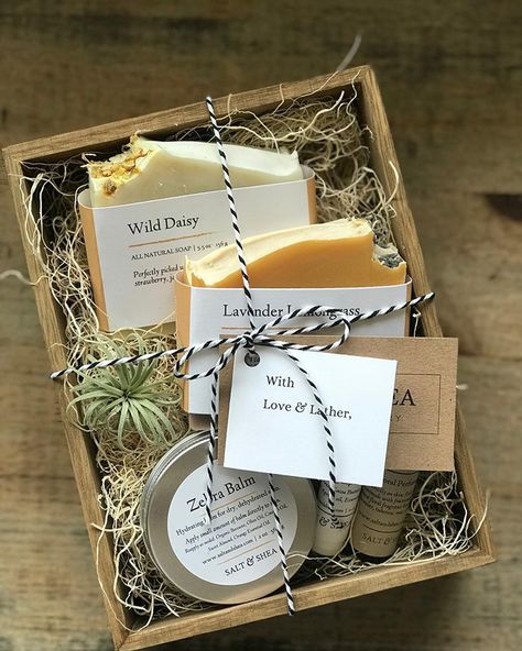 Soap Gift Basket, Handmade Soap Packaging, Business Interview, Lilin Aroma, Soap Packaging Design, Săpunuri Handmade, Meet The Maker, First Meet, Soap Labels