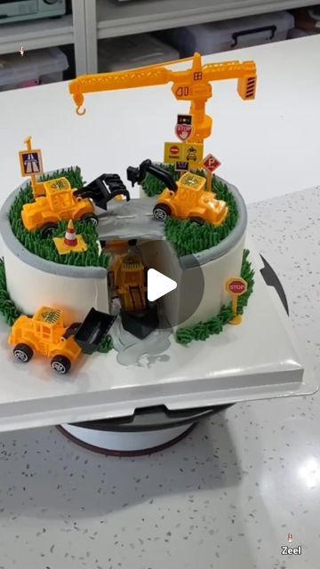 Jcb Cake, Cake Truck, Cake Children, Truck Birthday Cakes, Decoration Cake, Cake Lover, Birthday Cookies, Cake Decoration, Cake Ideas