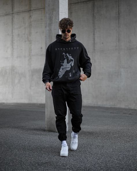 Black Hoodie Outfit Men Streetwear, Black Hoodie Outfit Men Aesthetic, Nike Air Max Outfit Men, Black Hoodie Outfit Men, Hoodie Outfit Men Streetwear, Outfits With Hoodies, Mens Athleisure Outfits, Outfit Ideas Hoodie, How To Style Hoodies