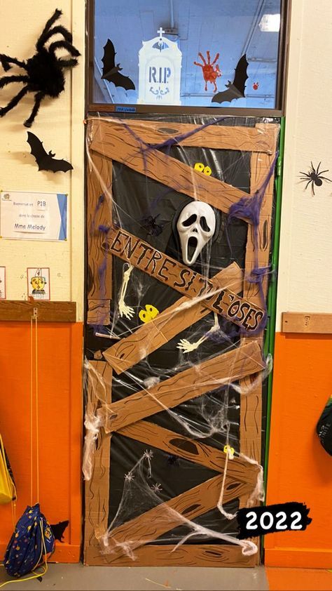 #witch halloween costume #halloween front porch decor #halloween door decor #easy diy halloween decorations #halloween door decorations contest Door Decorations Contest, Halloween Door Decorations Contest, Fall Halloween Nails, Porta Halloween, Outdoor Design Ideas, Halloween Nails Ideas, Holiday Door Decorations, Scary Halloween Decorations Diy, Easy Diy Halloween Decorations