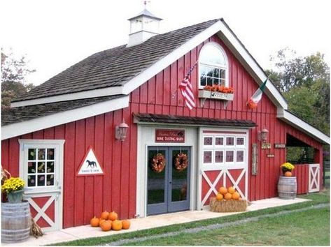 Pole Barn Plans, Pole Barn Garage, Backyard Barn, Amish Barns, Godly Living, Barn Shop, Retirement Ideas, Barn Living, Pole Barns