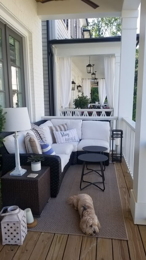 Narrow Porch Decorating Ideas, Front Porch Patio Ideas, Porch Seating Ideas, Porch Patio Ideas, Front Porch Seating Ideas, Modern Front Porch Decor, Front Porch Landscaping, Small Back Porches, Garden Front Porch