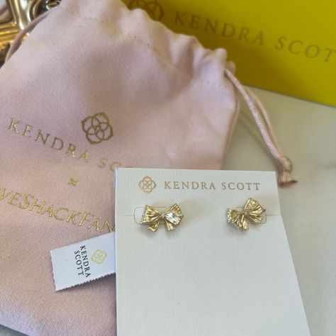 Brand New With Dust Bag And Gift Box Kendra Scott Loveshackfancy Gold Bow Stud Earrings On Hand Actual Item Pictured