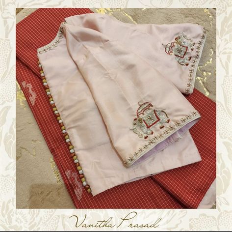 Latest Saree Blouse, Cotton Saree Blouse Designs, Latest Blouse Designs Pattern, Traditional Blouse Designs, Latest Model Blouse Designs, New Blouse Designs, Simple Blouse Designs, Ladies Blouse Designs, Maggam Work Blouse Designs