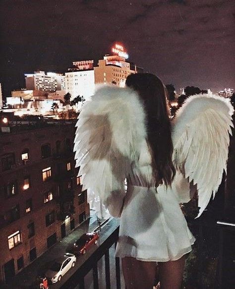 @nayema🕊 Angel Halloween, Angel Halloween Costumes, An Angel, Balcony, The City, A Woman, Angel, Halloween, Building