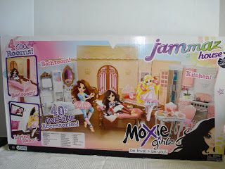 I-Luv-Dolls: Moxie Jammaz House! Bratz Doll House, Bratz Playsets, Bratz Furniture, Barbie Dollhouse, Doll Therapy, Made To Move Barbie, Brat Doll, Doll Barbie, Barbie Furniture