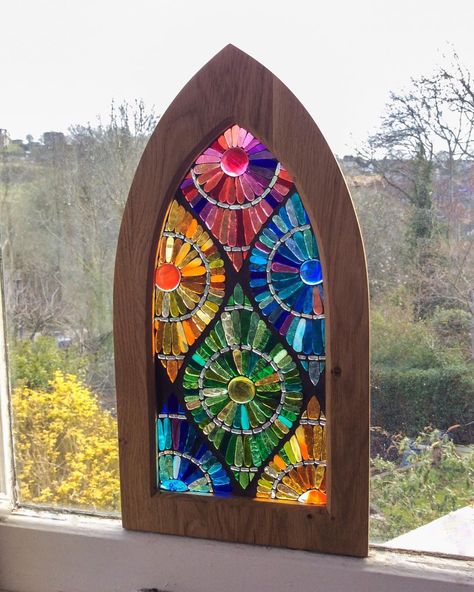 This arch window is my celebration of the sheer power and healing of colour 💜🌈💜 (Sold) #siobhanallenarts #stainedglass #ArtasAPrayer #colortherapy #rainbow #glassonglassmosaic #archwindow #geometricpattern #geometryinspireddesign #etsy #etsyseller #colorcompanion Mosaic Windows, L'art Du Vitrail, زجاج ملون, Glass Art Pictures, Mosaic Stained, Verre Design, Wine Glass Art, Glass Art Projects, Beach Glass Art