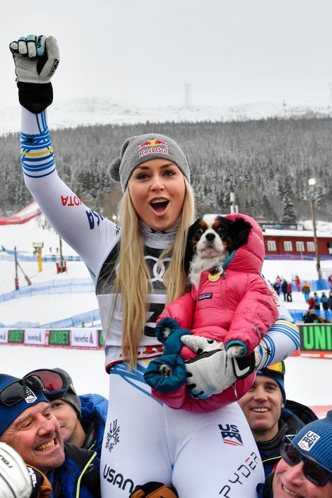 Lindsey Vonn Rise Book Interview Lindsey Vonn Skiing, Lindsay Vonn, Mikaela Shiffrin, Lindsey Vonn, Ski Racing, Downhill Skiing, Olympic Medals, Female Fighter, Popsugar Fitness