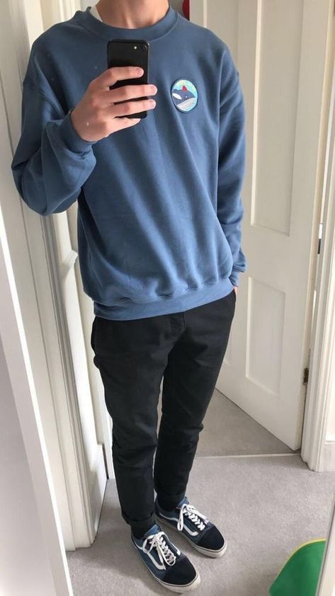 Christian Style, Outfit Pria, Style Skate, Style Masculin, Teen Boy Outfits, Men With Street Style, Streetwear Mode, Mens Outfit Inspiration, Herren Outfit