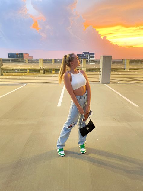 Parking Lot Photoshoot, Parking Garage Photoshoot, Garage Photoshoot, Sunset Photoshoot, Birthday Things, Creative Photoshoot, Jordan Outfit, Photoshoot Pose, Creative Photoshoot Ideas