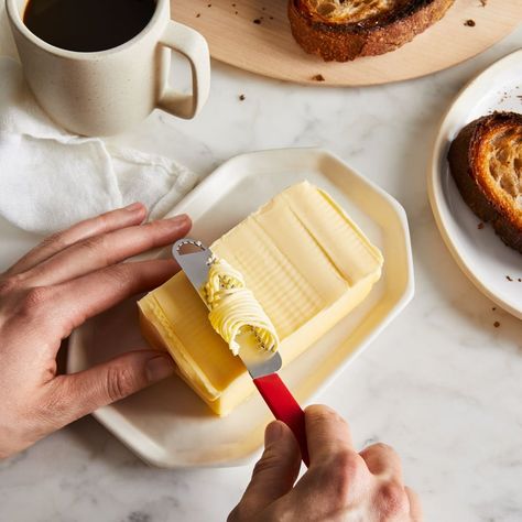 Microplane Butter Blade and Zester-Grater Set Beach Snacks, Citrus Cake, Chocolate Peanut Butter Cookies, One Pot Chicken, Lemon Meringue Pie, Kitchen Must Haves, Meringue Pie, Butter Knife, Orange Cake