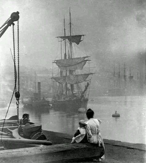 A woman and child look toward a ship on the Thames, 1880.  Photo credit: Sunderland Antiquarian Society — in London, United Kingdom Navi A Vela, Victorian London, London History, Photo Restoration, Photoshop Photos, Foto Vintage, Foto Art, Old London, Photo Vintage