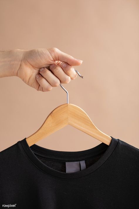 shirt in a hanger mockup | premium image by rawpixel.com / Felix How To Photograph Clothes, Clothes Flatlay Ideas, Hanger Photography, Product Photography Clothing, Flatlay Clothes, Clothes Photography, T-shirt Photography, T Shirt Label, Tshirt Photography