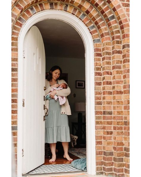 One of my favorite photo spots for an in-home family session: your front porch. ✨ It feels so special and unique to each family, whether it’s your first home or your forever home. Front Porch Photos, Front Door Photo Shoot, Family Pictures In Front Of House, Front Door Family Photos, Front Porch Photoshoot, Family Front Porch Photos, Porch Photoshoot Picture Ideas, Front Porch Photo Shoot, Porch Family Photos