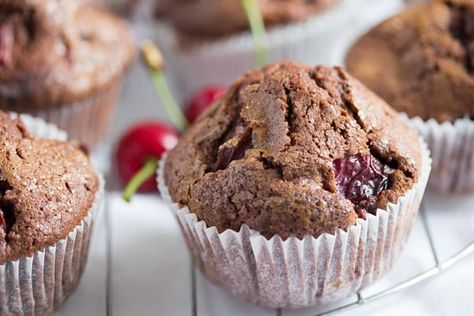 Cherry Chocolate Muffins (with Fresh or Frozen Cherries) Chocolate Cherry Muffins, Cherry Recipes Dessert, Cherry Muffins, Strawberry Muffins, Sweet Muffin, Muffin Batter, Frozen Cherries, Cherry Recipes, Fresh Cherries