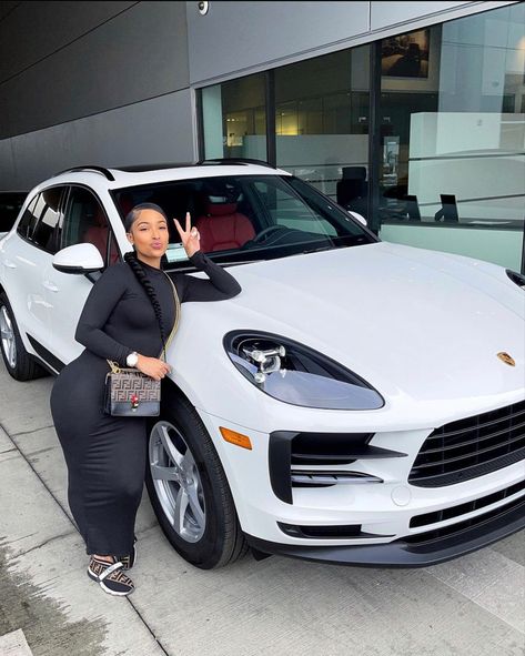 black lightskin girl standing next to her white lambo Black Girls Luxury Lifestyle, Board Pictures, Rich Girl Lifestyle, Rich Lifestyle, Luxury Lifestyle Dreams, Black Luxury, Classy Cars, Future Lifestyle, Car Girls