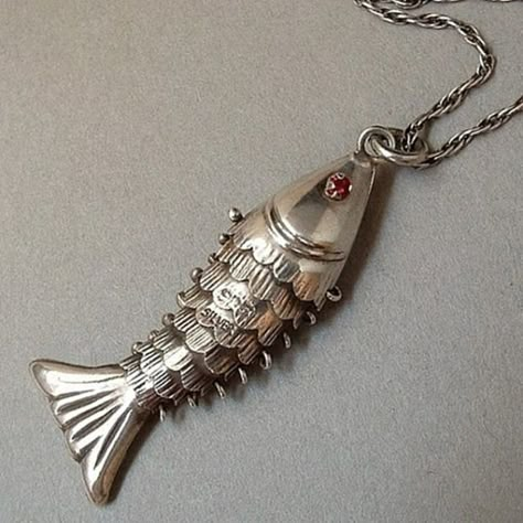 silver fish necklace .. Articulated Fish, Fish Pendant Necklace, Necklace Ruby, Vintage Silver Jewelry, Fish Jewelry, Fish Necklace, Edwardian Jewelry, Fish Pendant, Silver Fish