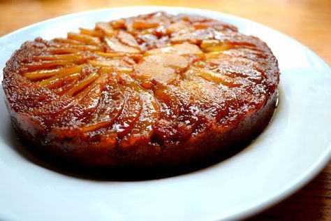 Caramelised Pear, Pear And Ginger Cake, Pear Dessert, Pear Ginger, Cake Pudding, Pear Cake, Blueberry Lemon Cake, Ginger Cake, Ginger Recipes