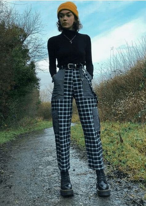 Teenage Fashion 2019 - 18 Fabulous Outfits for Teenage Girls Indie Outfits Aesthetic, Vestiti Edgy, Look Grunge, Goth Outfit, Mode Kawaii, Mode Grunge, Teenage Outfits, Fabulous Outfits, Teenage Fashion