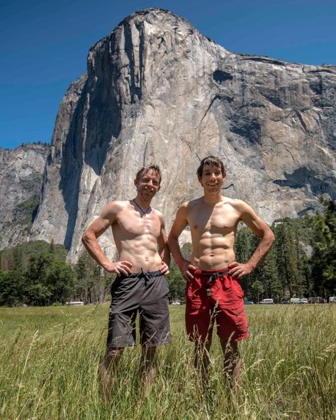 The expert speed climbers reached the top of Yosemite's grandest wall in under two hours—something never before accomplished. Free Climb, Extreme Adventure, Outdoor Research, Rock Climbers, Science News, Yosemite Valley, Yosemite National, Rock Climbing, Yosemite National Park