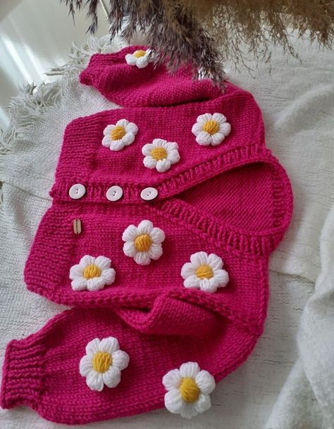 Woolen Sweater Design, Diy Crochet Sweater, Crochet Cardigan Tutorial, Crochet Sweater Design, Baby Cardigan Pattern, Crochet Sweater Pattern Free, Crochet Baby Cardigan, Hand Embroidery Videos, Knitting Patterns Free Cardigans