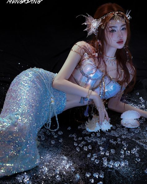 🌌 When night falls, the LINGUAQING corset series sparkles brilliantly. ✨🌙 #kayasuba #mermaidtop #musicfestivaltop #butterflytop #mermaidcorset #corset #fashionstyle Dark Mermaid Aesthetic, Ulzzang Dress, Irl References, Mermaid Pose, Dark Mermaid, Mermaid Photography, Mermaid Top, Mermaid Halloween, Mermaid Outfit