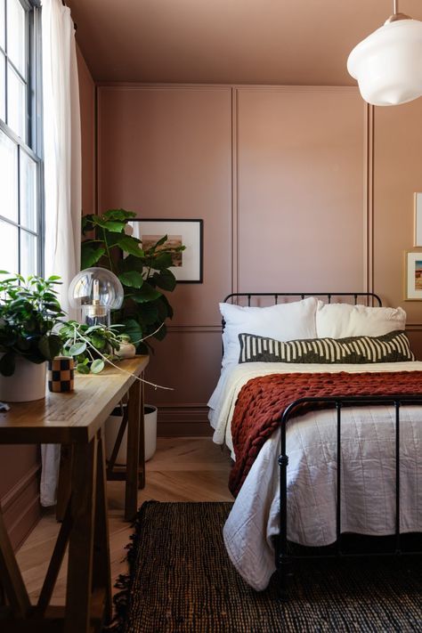 Sherwin-Williams 2023 Color of the Year is.... Redend Point, Guest Room Paint, Terracotta Bedroom, Warm Bedroom, Sherwin Williams Colors, Bedroom Wall Colors, Sherwin Williams Paint Colors, Bedroom Paint Colors, Paint Colors For Home