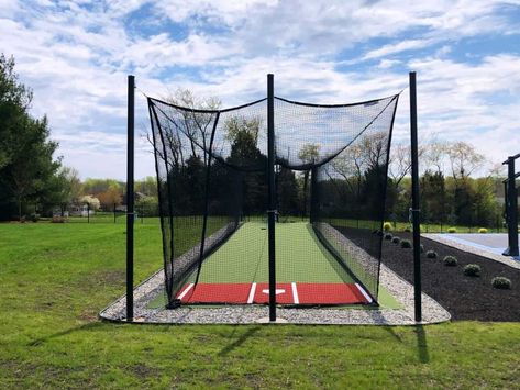 Baseball Cage Backyard, At Home Batting Cage, Backyard Batting Cage Diy, Outdoor Batting Cage, Diy Baseball Batting Cage, Backyard Baseball Ideas, Home Batting Cage Ideas, Backyard Batting Cage Ideas, Batting Cage Backyard Diy