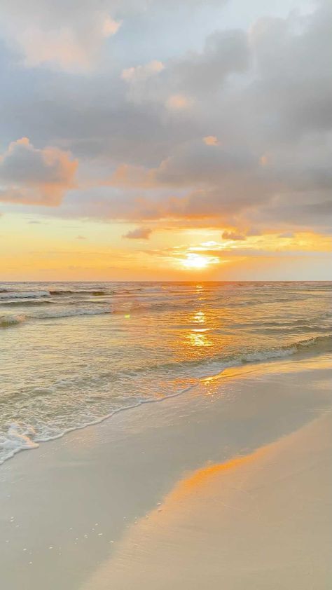 30a Florida Aesthetic, Summer Season Pictures, Florida Painting, Summer Widgets, Summer Prints Wallpaper, Florida Fall, Pretty Sunsets, Cracked Wallpaper, 30a Florida