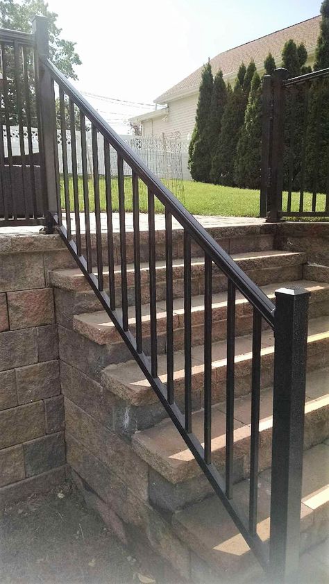 BLACK ALUMINUM RAILS. CALL TO GET A FREE ESTIMATE #BERGENFENCE Condo Exterior, Porch Rails, Driveway Fence, Hand Railing, Stairs Railing, Outdoor Stair Railing, Garden Railings, Railing Designs, Front Stairs