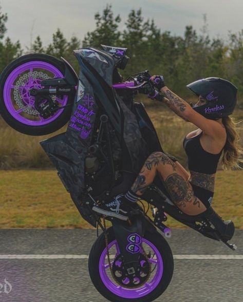 Purple Motorcycle, Purple Bike, Pink Motorcycle, Бмв X3, Cool Dirt Bikes, Image Moto, Мотоциклы Cafe Racers, Motorcross Bike, Bike Aesthetic