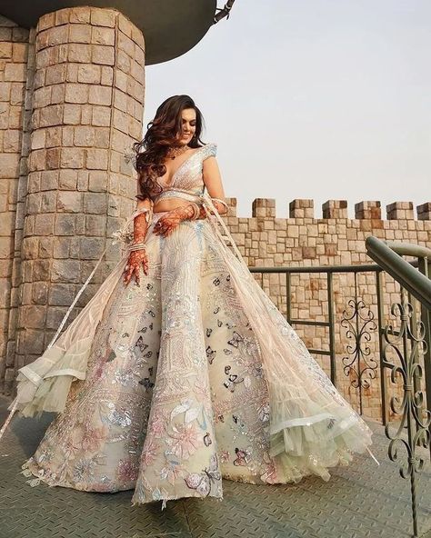 Wedding Kalakar Fashion on Instagram: “Princess vibes From dreamy pastel lehenga with butterflies and flowers to beautiful rosy makeup to royal background, everything about…” Indian Bridal Wear Red, Civil Dress, Rosy Makeup, Pastel Lehenga, Royal Background, Girls Boutique Dresses, Engagement Gowns, Princess Vibes, Latest Bridal Lehenga