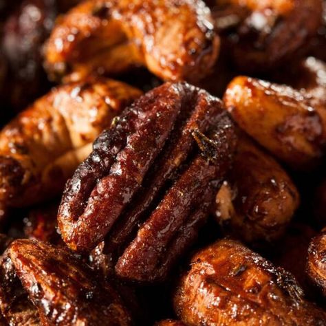 Bobby Flay Spiced Nuts Candied Nuts Recipe, Spicy Nuts, Spiced Butter, Cinnamon Candy, Nut Recipes, Snacks Saludables, Candied Nuts, Sweet And Salty, Sweet And Spicy