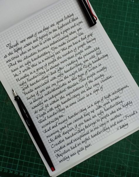 Beautiful Print Handwriting, Nice Handwriting Cursive, Hindi Handwriting Style, Fantasy Handwriting, Handwriting Styles Aesthetic, Pretty Handwriting Aesthetic, English Handwriting Styles, Hand Writing Styles, Handwriting Aesthetic