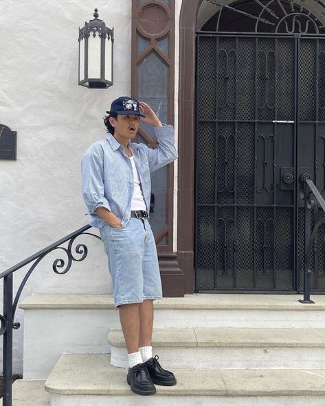 Summer Shoes 2023, Summer Button Up Shirt, Style Inspo Summer, Jorts Outfit, Drippy Outfit, Shoes 2023, Aesthetic Summer, Outfits Summer, Summer Aesthetic