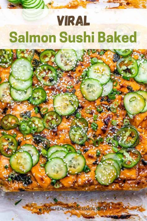 Salmon Sushi Bake is like a deconstructed California roll and it’s SO addicting! It’s also really easy to make! Salmon Sushi Bake, Aip Diet Recipes, California Roll Sushi, Sushi Ingredients, Sushi Bake, Delicious Seafood Recipes, Salmon Sushi, Healthy Fitness Meals, Aip Diet