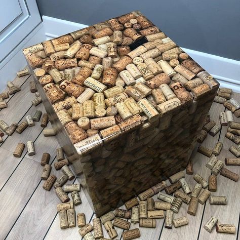 Cube of wine corks and epoxy Post b Resin In Wood, Epoxy Resin Countertop, Cork Ideas, Wine Cork Projects, Usa House, Resin Countertops, Cork Projects, Best Crafts, Epoxy Table